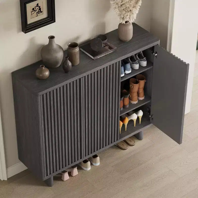 Meuble à chaussures rustique à 5 niveaux avec portes cannelées, banc de rangement autoportant en bois de 117 cm avec étagères réglables pour entrée et placard