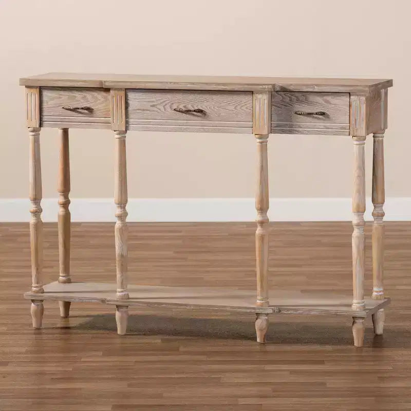 Table console à 3 tiroirs Chêne Studio : Finition blanchie, Poignées dorées antiques, Étagère inférieure