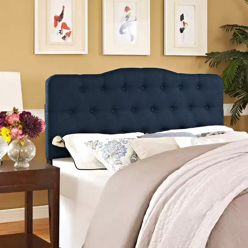 Tête de lit en tissu capitonné, taille Queen, avec boutons décoratifs et design arqué
