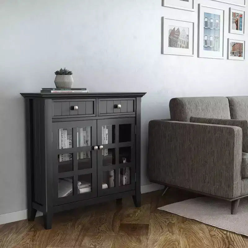Meuble de rangement d'entrée en bois massif avec 2 portes, 2 tiroirs et étagères réglables