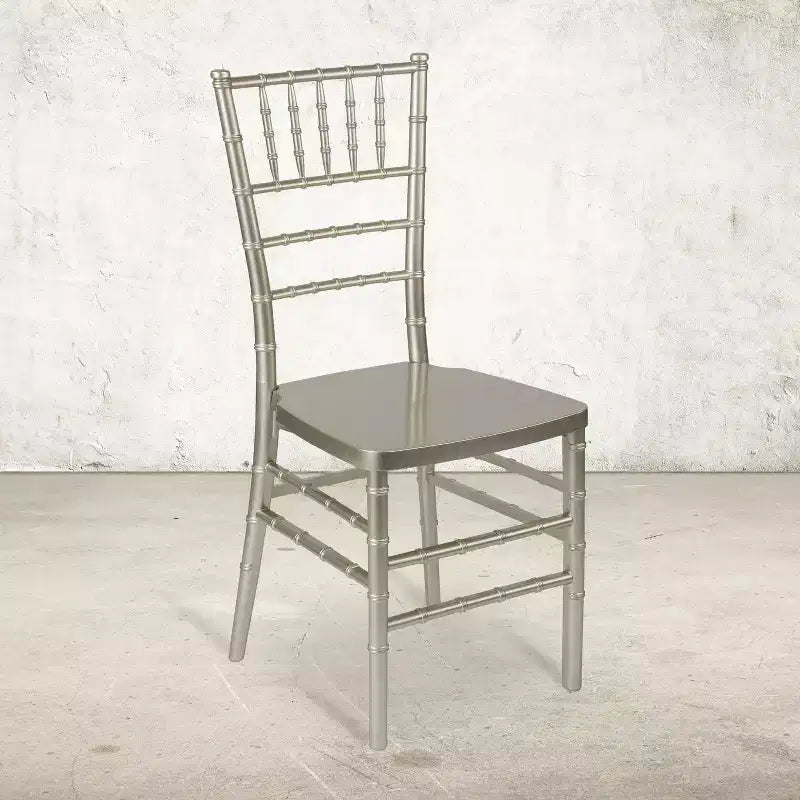 Chaise Chiavari en résine empilable pour mariage et événement