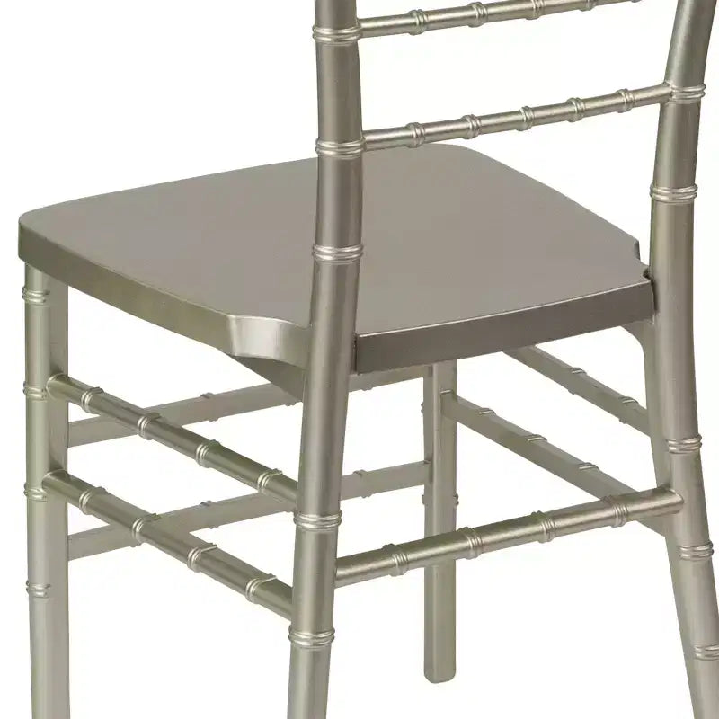 Chaise Chiavari en résine empilable pour mariage et événement