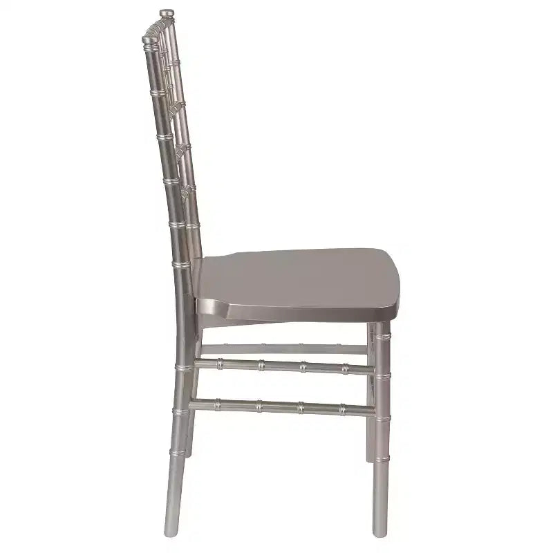 Chaise Chiavari en résine empilable pour mariage et événement